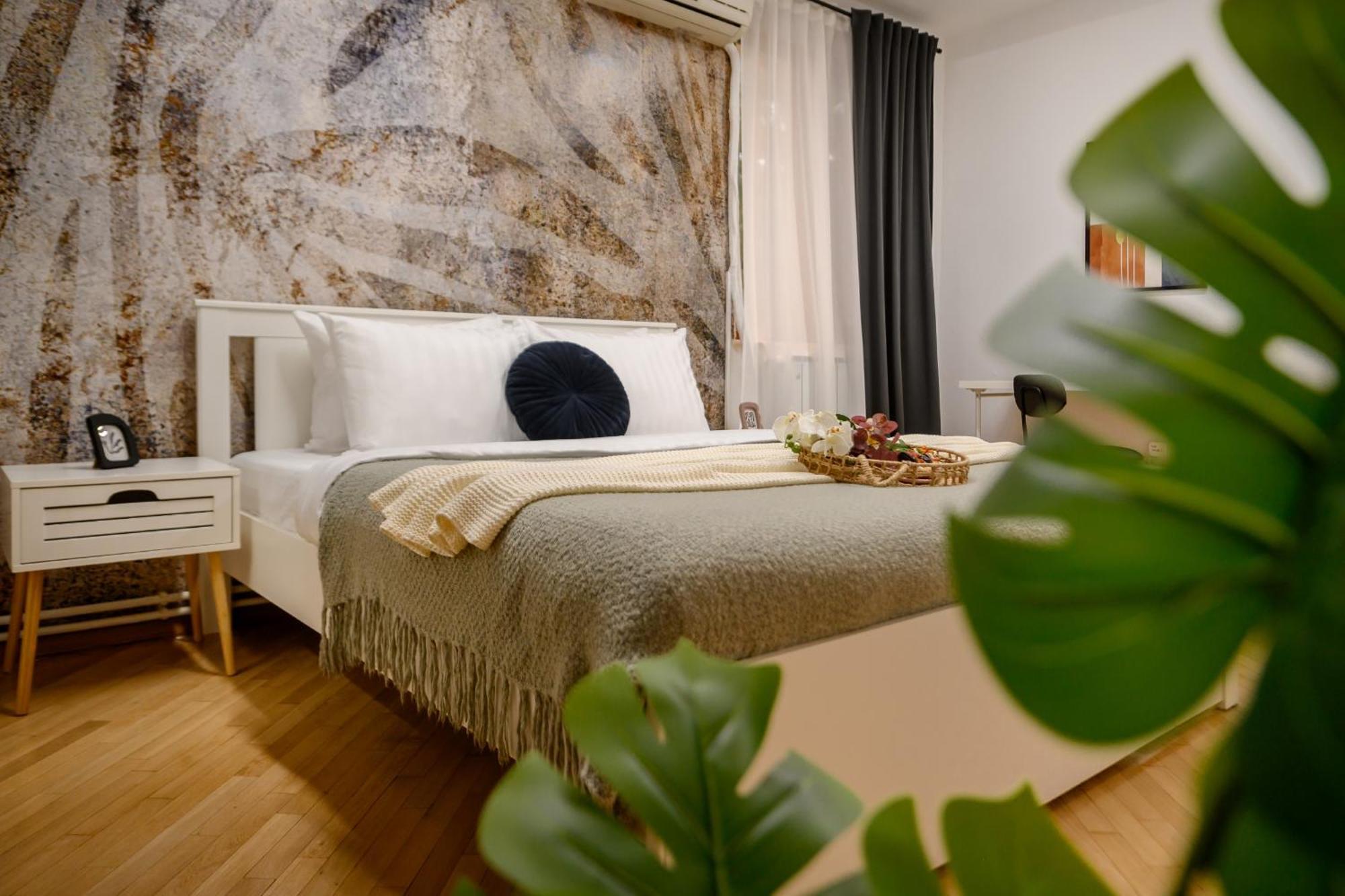 公寓 Cultural Gems- Modern 1br Near Museums 布加勒斯特